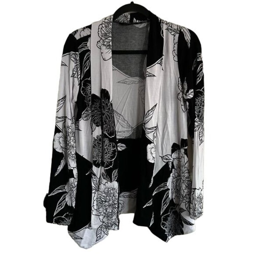 IMAN Sz Small Floral Open Cover Cardigan Black &!White